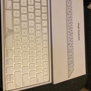 Apple magic keyboard new never been used